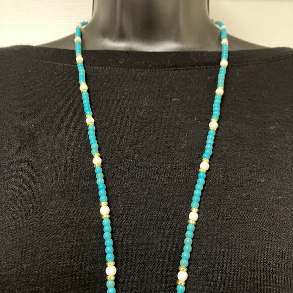 Indonesia Handmade Pendant Necklace Turquoise with white & golden spacers - Picture 4 of 11